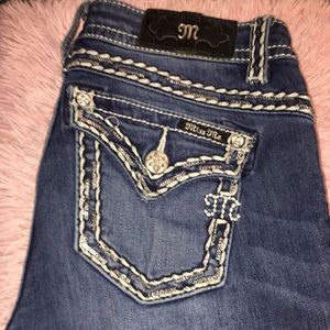 Mid-rise miss me skinny jeans size 27
